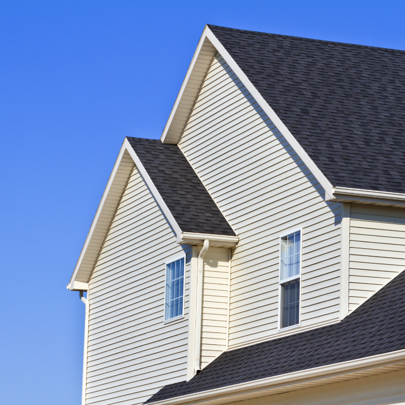 Residential and commercial roofing and siding contractor in Medina Ohio