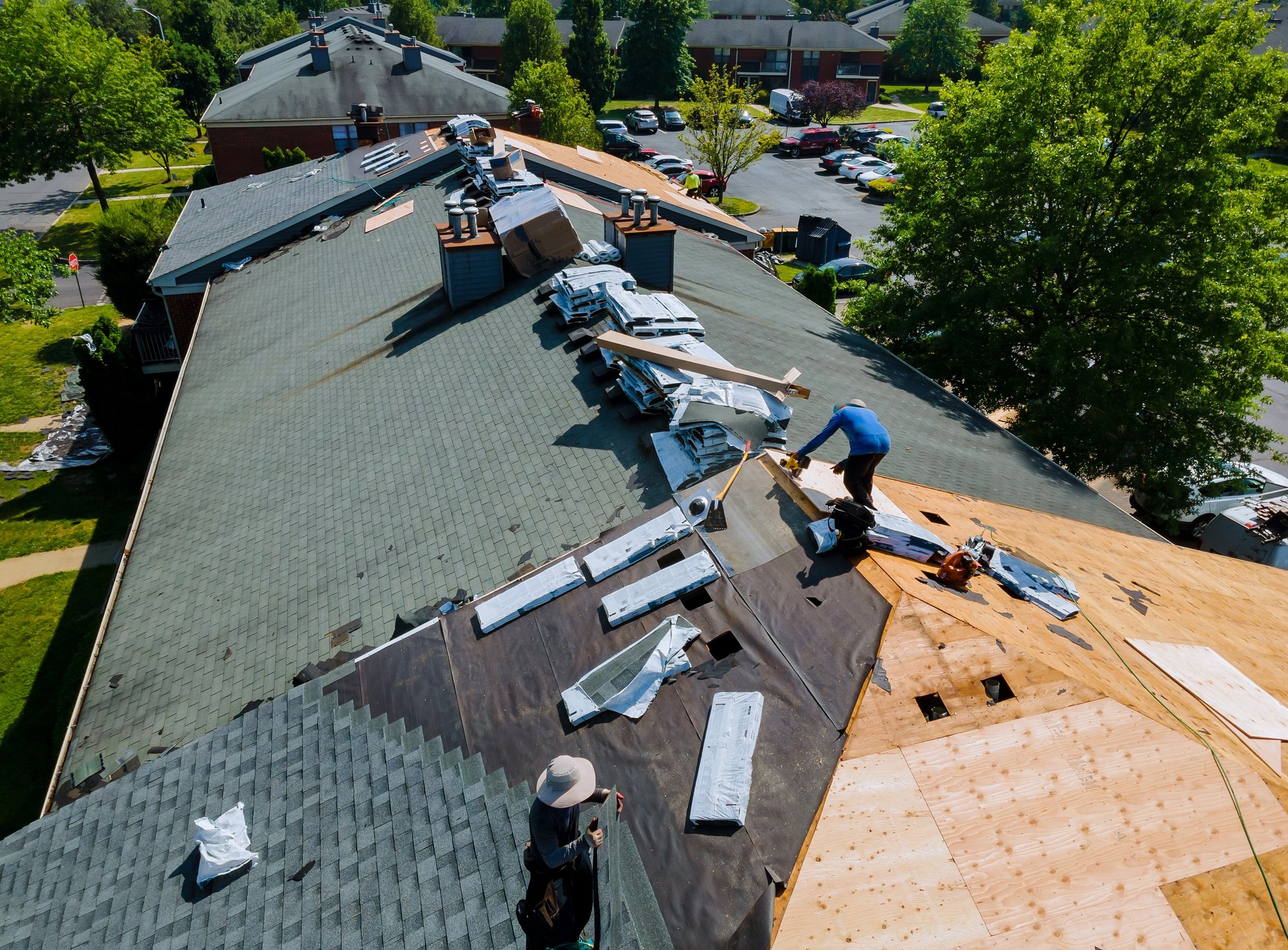 construction-worker-on-a-renovation-roof-the-house-2025-03-27-04-58-33-utc